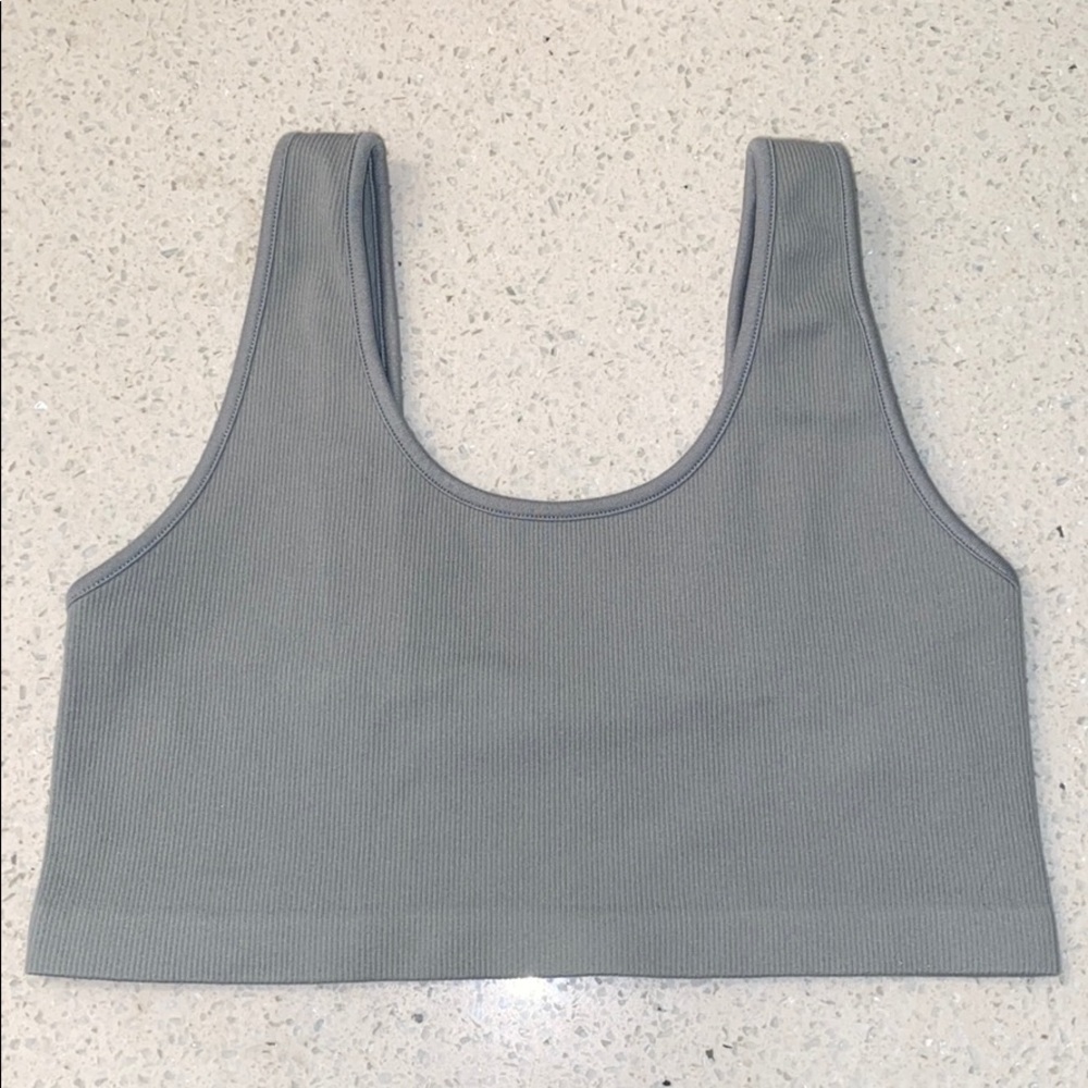 AE seamless cropped cami